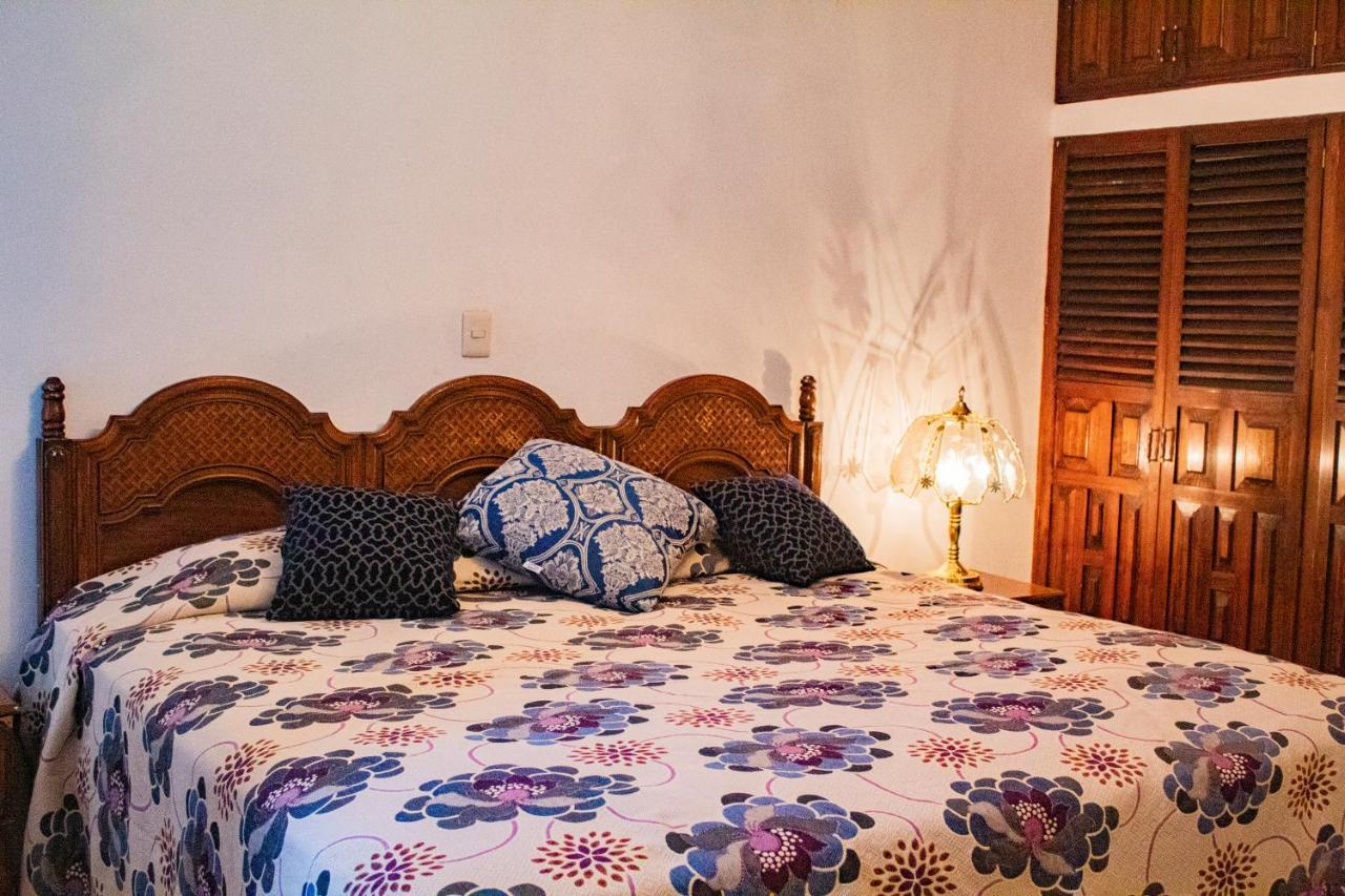 Villa Flores, Casa En El Centro De Mascota Bagian luar foto